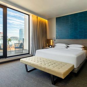 Junior King Suite